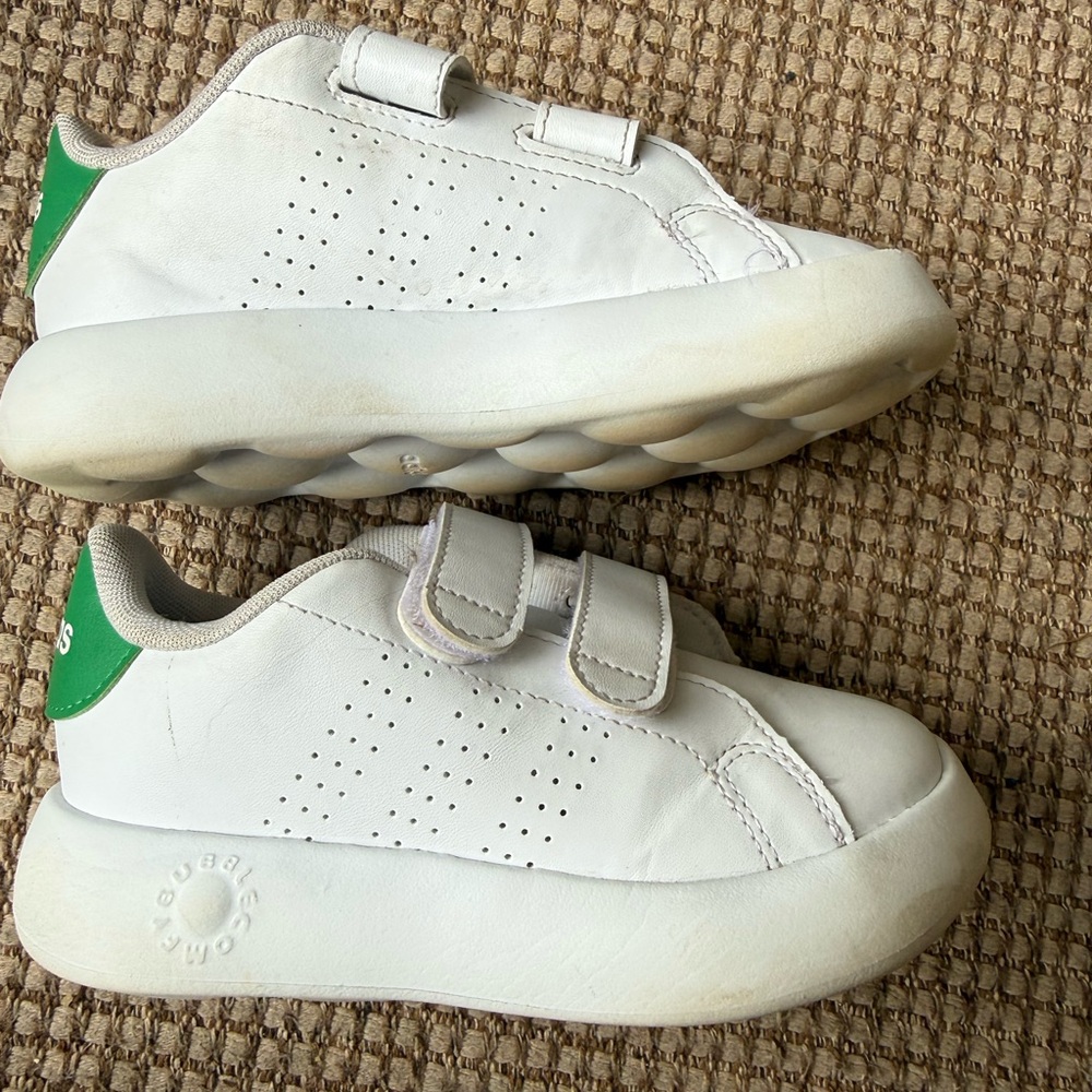Boys Adidas 10 Advantage Sneaker Tennis Shoe - Picture 10 of 11